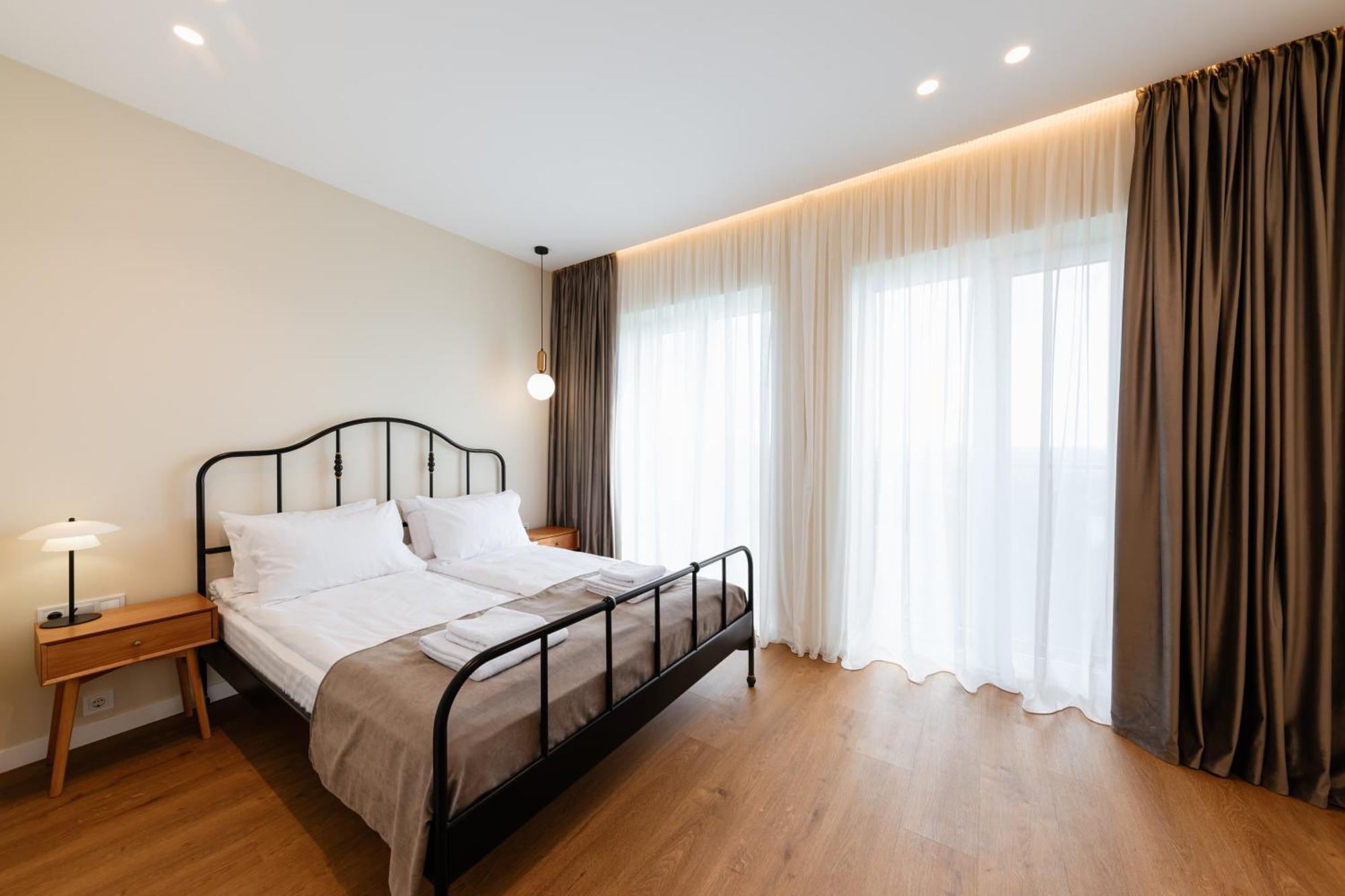 Мм Group Apartment Ужгород Экстерьер фото