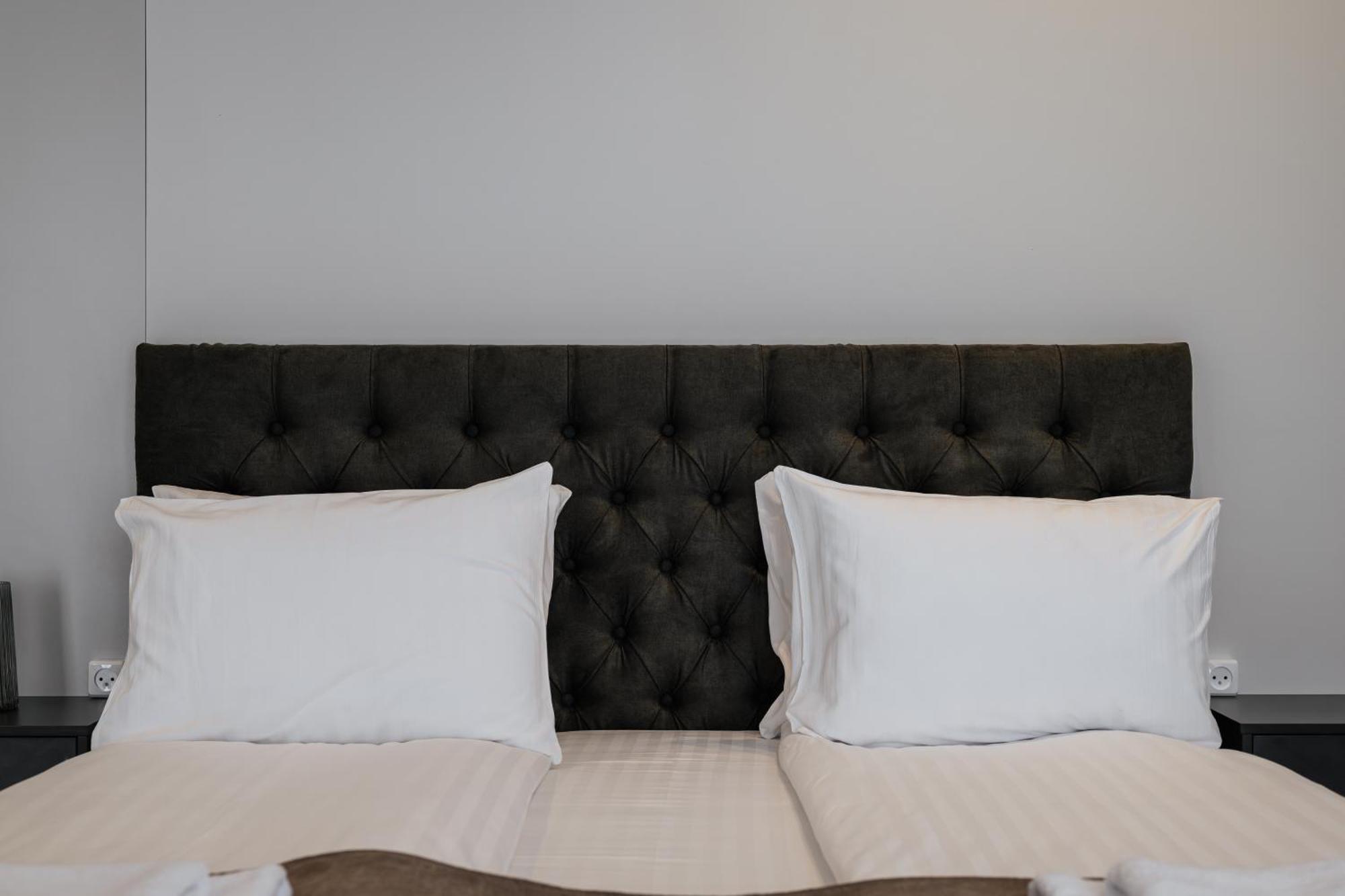 Мм Group Apartment Ужгород Экстерьер фото